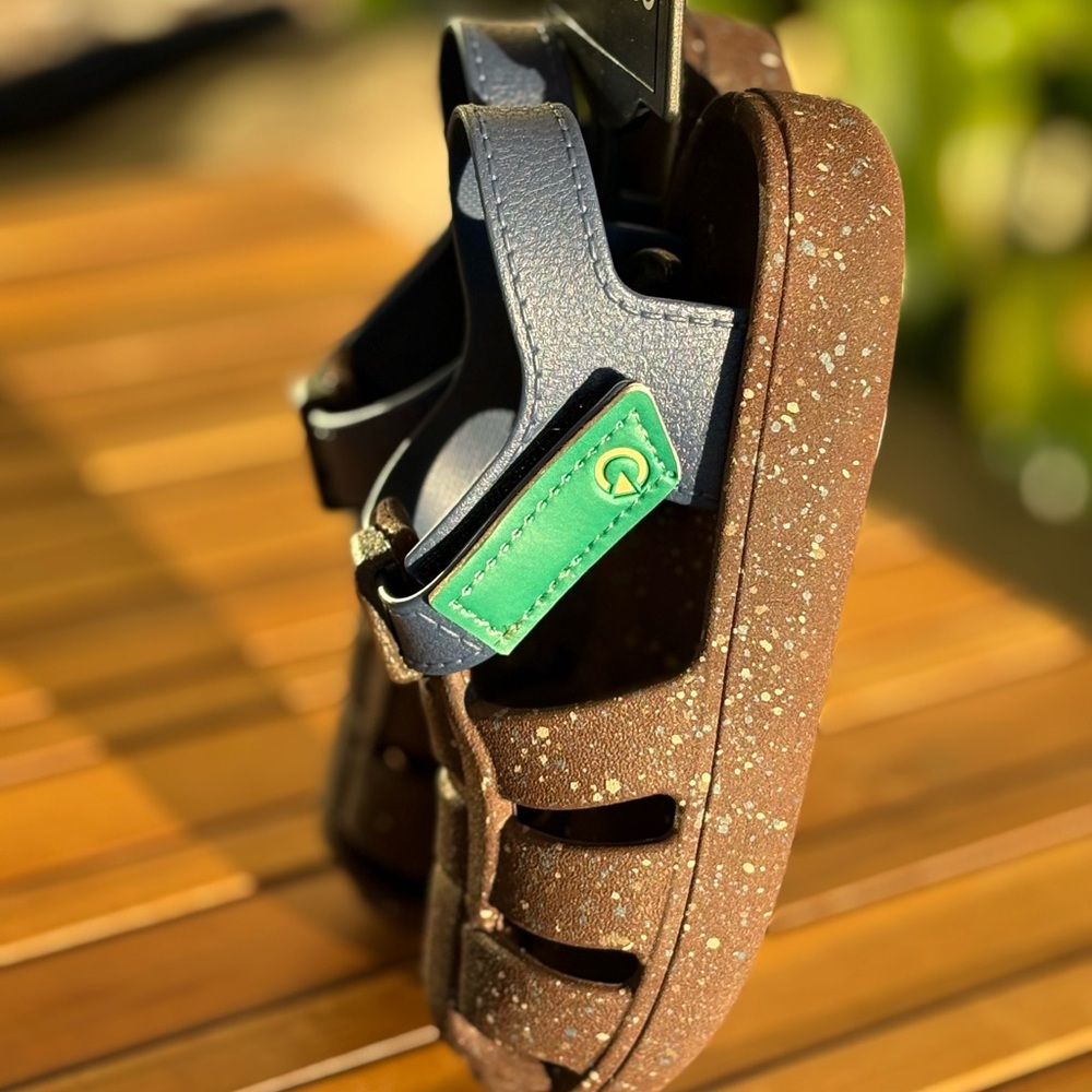 NWT 10T Brown and Blue Cartago Oslo sand baby Kids Sandals